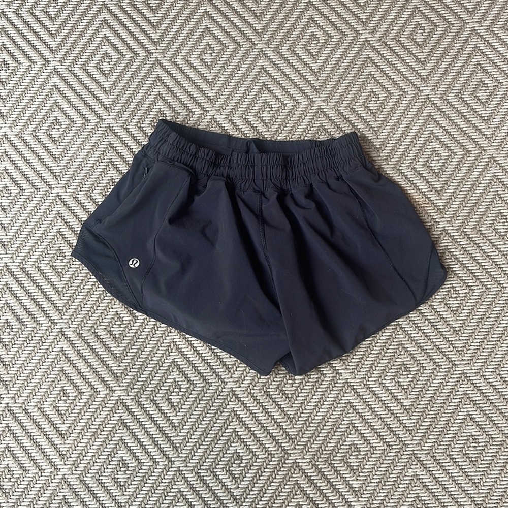 Lululemon black hotty hot shorts